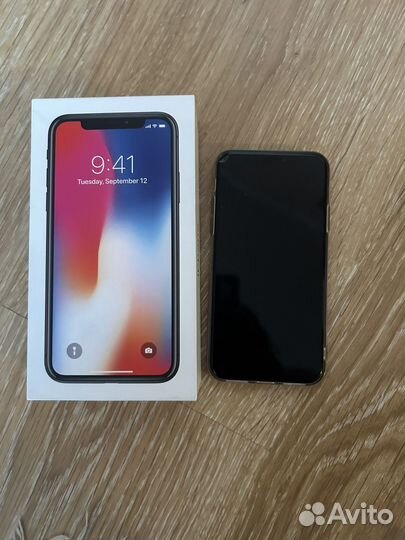 iPhone X, 64 ГБ