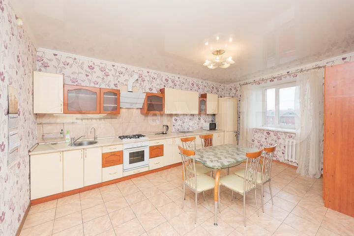 3-к. квартира, 136,2 м², 6/7 эт.