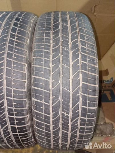 Bridgestone Dueler H/T 843 215/60 R17