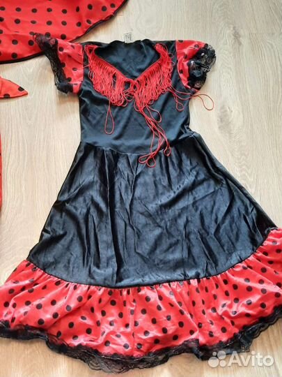 Театральные костюмы (женские и детские)