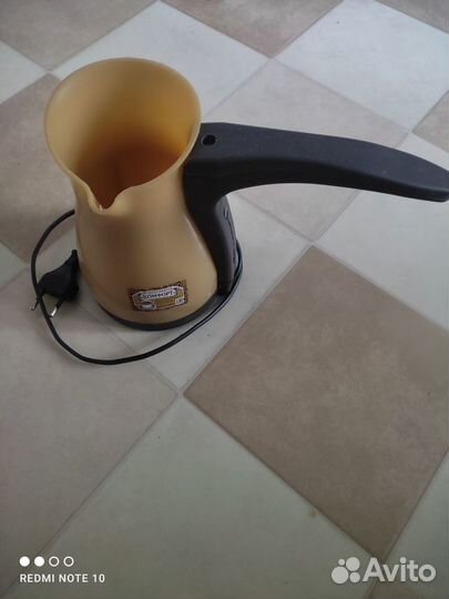 Кофеварка новая