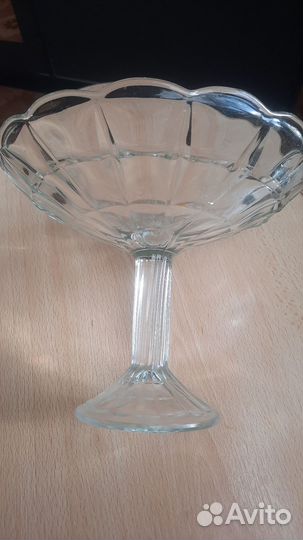 Фруктовницы на ножке и лафитник СССР