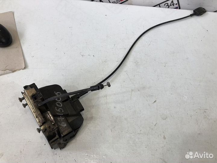 Замок задней двери левой Nissan Primera P12