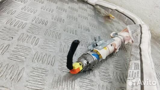 Шторка безопасности skoda yeti 1 (2SV02S402)