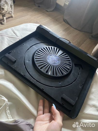 Подставка с охлаждением для ноутбука