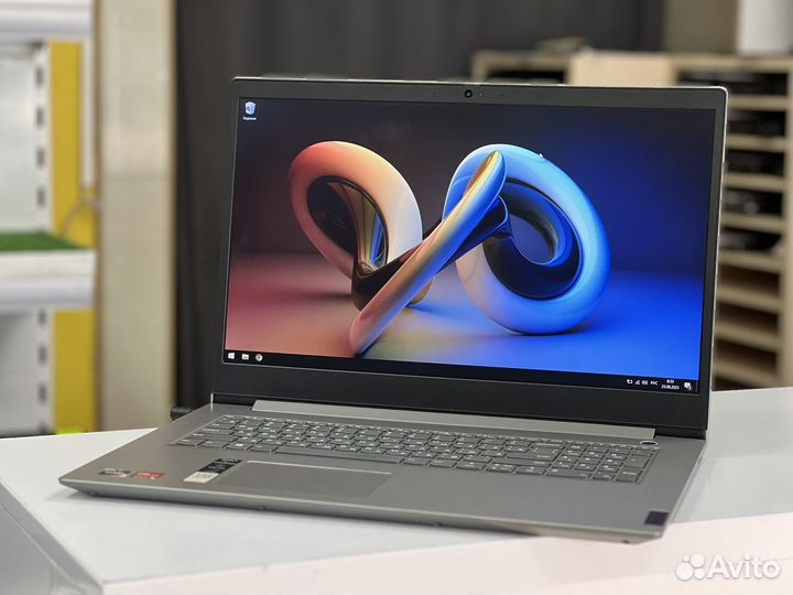 Мощный и тонкий 17.3 Lenovo 17ADA05 Ryzen 5-3500