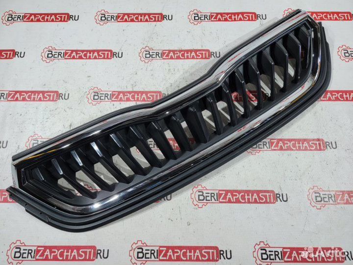 Решетка радиатора передняя Skoda Rapid 2
