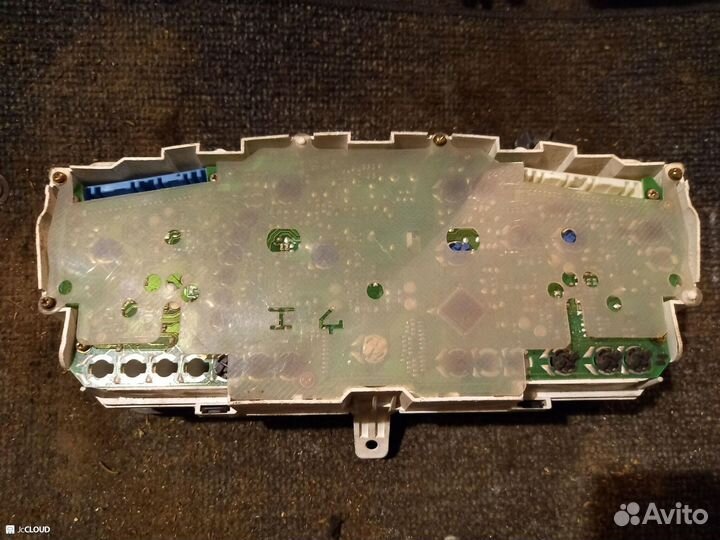 Щиток приборов на mitsubishi sedia CS2A