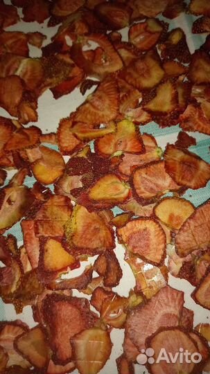 Клубника сушеная домашняя,яблоки сушёные