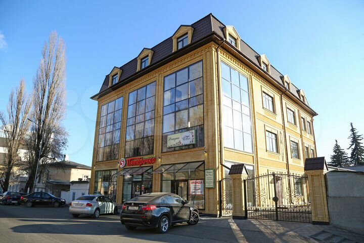 Свободного назначения, офис,торговая площадь115 м²