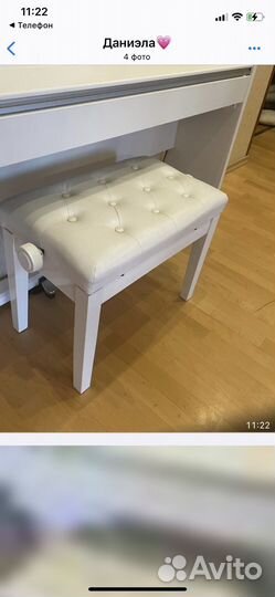 Банкетка для пианино белая