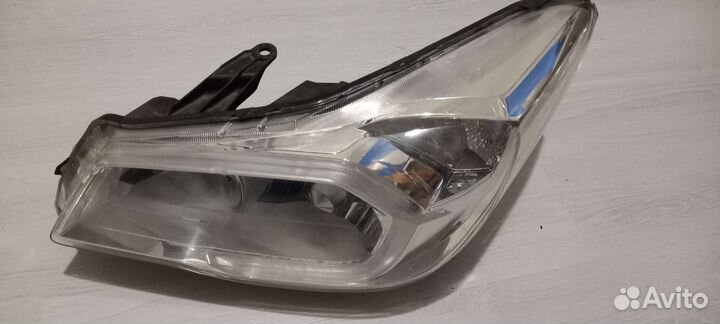 Фара левая Subaru Forester SJ