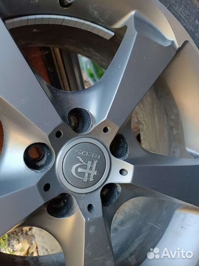 Pirelli Ice Zero 215/50 R17