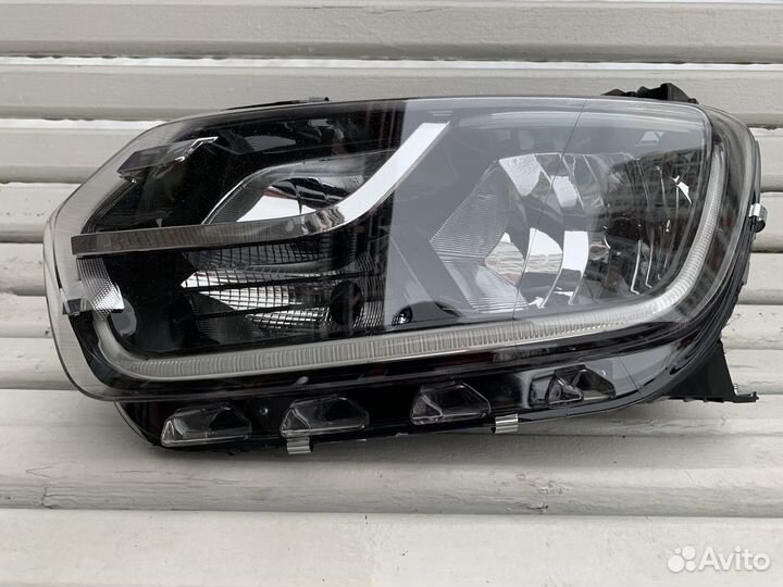 Фара левая Renault Duster 2 20