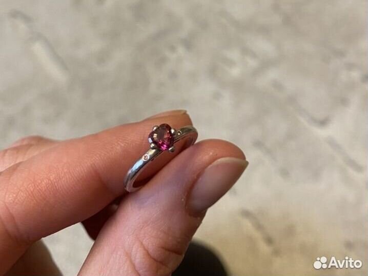 Кольцо pandora сердце розовое размер 50