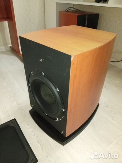 Активный сабвуфер для дома