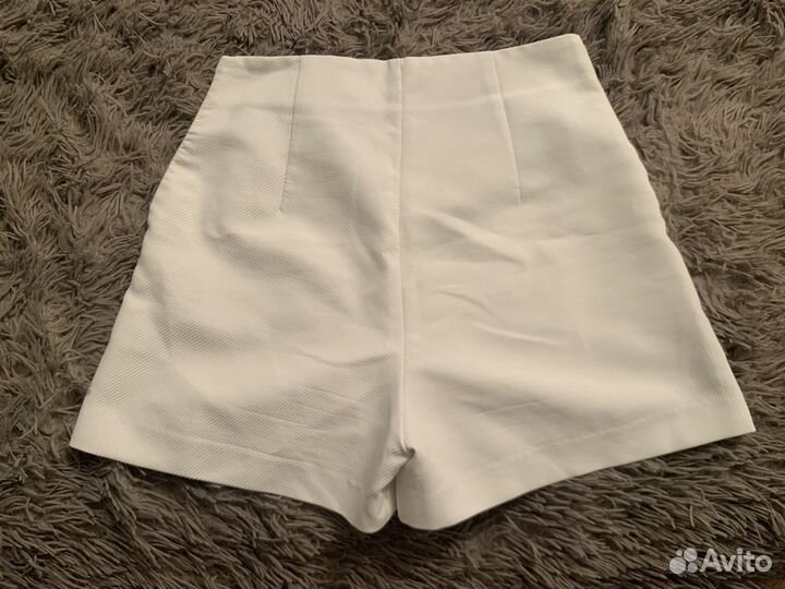 Шорты женские