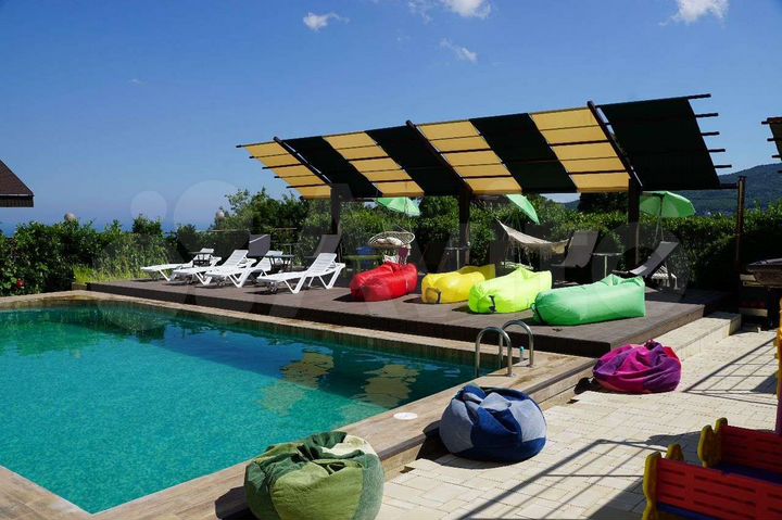 Дом 300 м² на участке 8 сот.