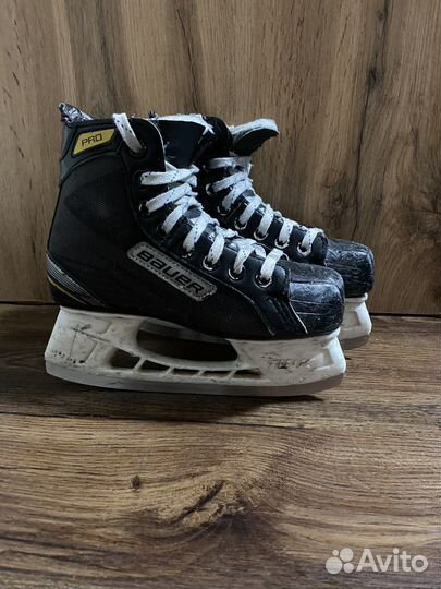 Коньки Bauer Supreme 3S Yth и просто Bauer