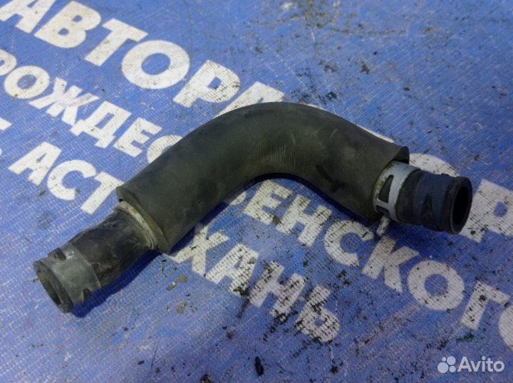 Патрубок охлаждения Toyota Camry 40 седан 2AZ-FE