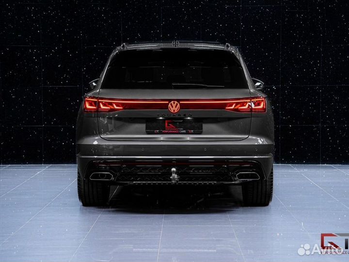 Volkswagen Touareg 3.0 AT, 2024