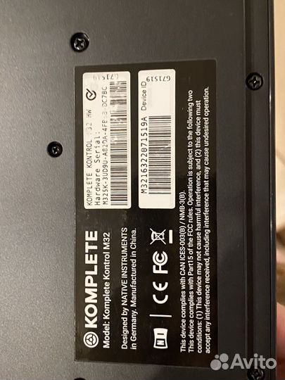 Миди клавиатура Komplete Kontrol M32