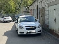 Chevrolet Cruze 1.6 AT, 2010, 213 000 км, с пробегом, цена 600 000 руб.