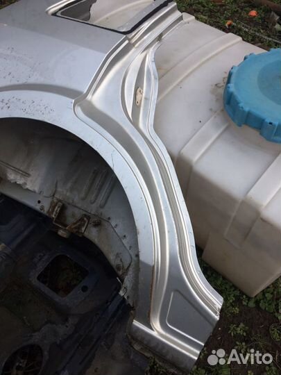 Крыло правое Форд Fusion.Авторазборка