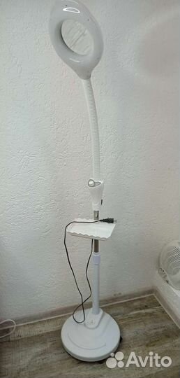 Лампа лупа с регулировкой яркости