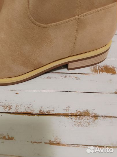 Женские зимние сапожки