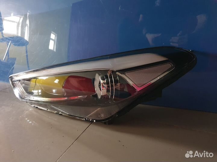 Фара левая на Hyundai Tucson 3 15-18 года
