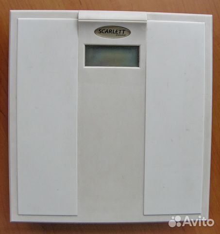 Весы напольные электронные Scarlett (England)