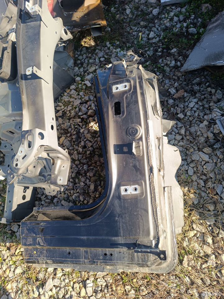 Стрела стойка двери правая Voyah Free