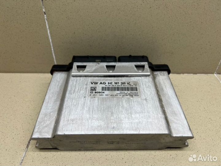 Блок управления двигателем Audi A3 8V czca 2014