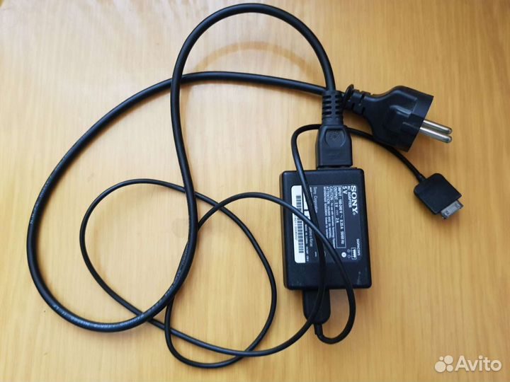 Планшет (на запчасти)