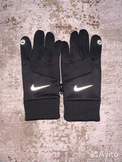 Перчатки Nike