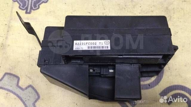 Блок предохранителей под капот Subaru Forester SF5