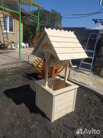 Декоративный колодец