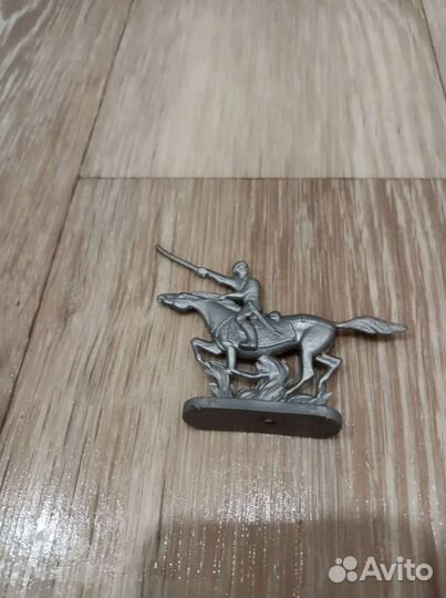 Игрушки СССР солдатики