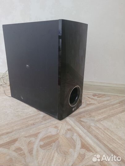 Колонка от домашнего кинотеатра