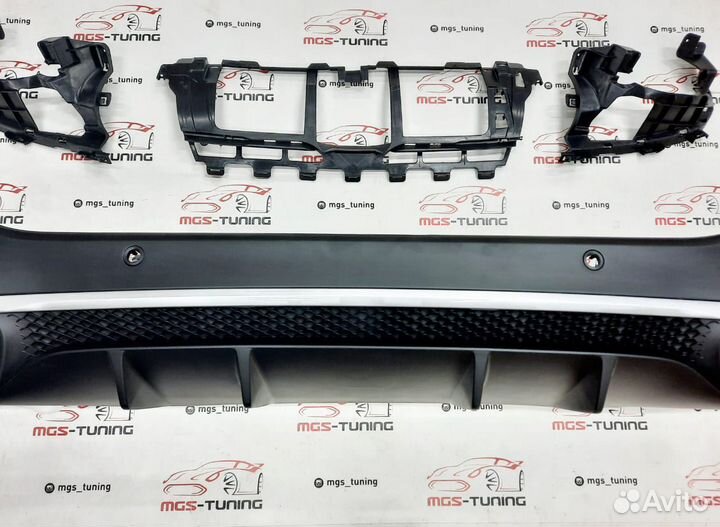 Диффузор с черными насадками 63 на GLE-Class V167