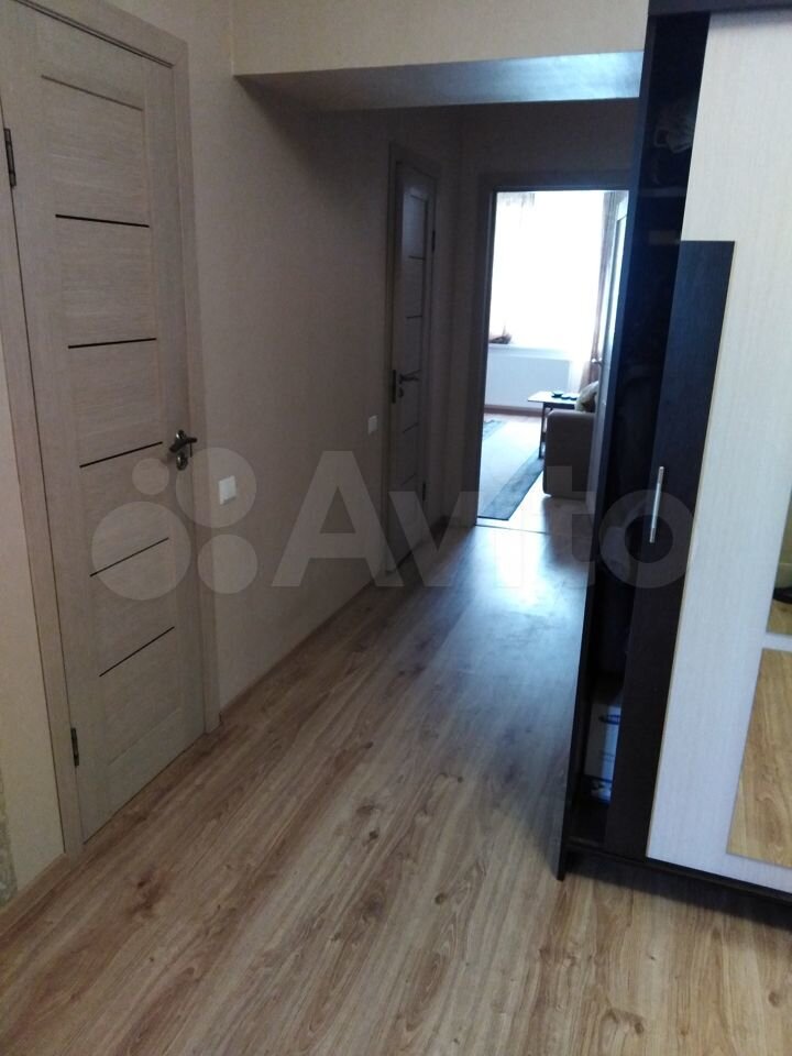 2-к. квартира, 72 м², 1/9 эт.