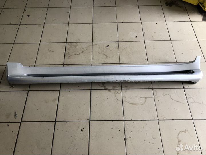 Подножка порог левый Lexus LX 570