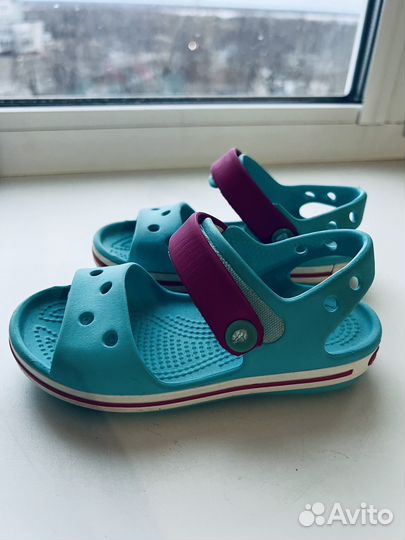 Сандали для девочки Crocs c9