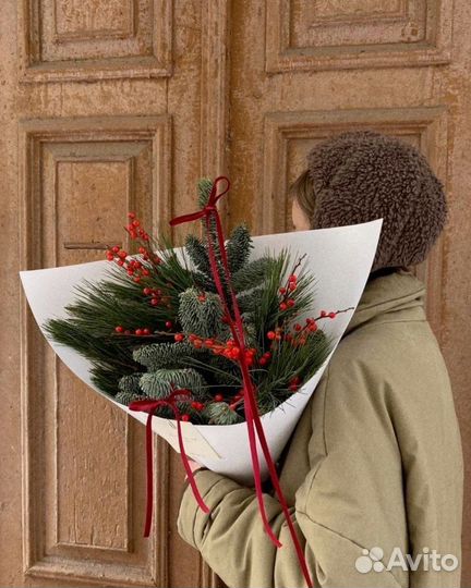 Новогодний зимний букет из нобилиса