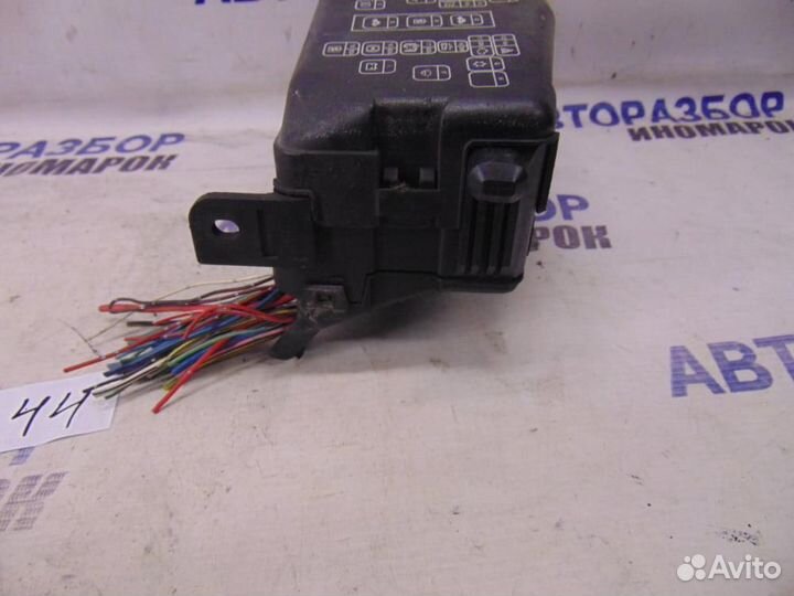 Блок предохранителей для Mitsubishi Galant 8 1996