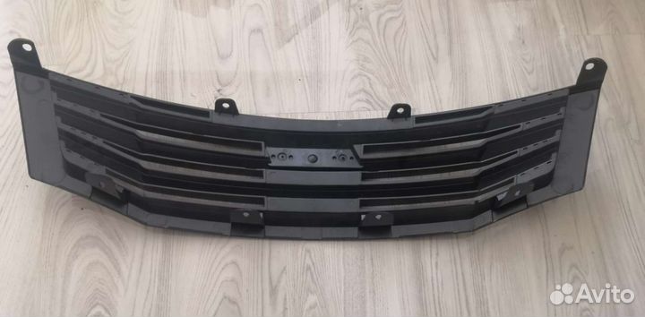 Новая оригинальная решетка радиатора Honda Inspire