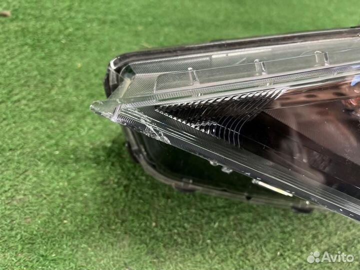 Фара левая Hyundai Solaris