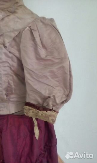 Старинный городской женский наряд 19 век