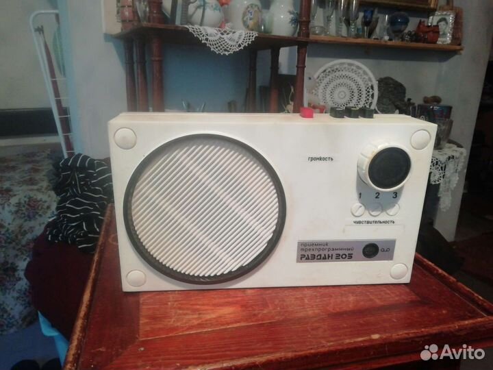 Приёмник трехпрогграммный равдан 205 СССР